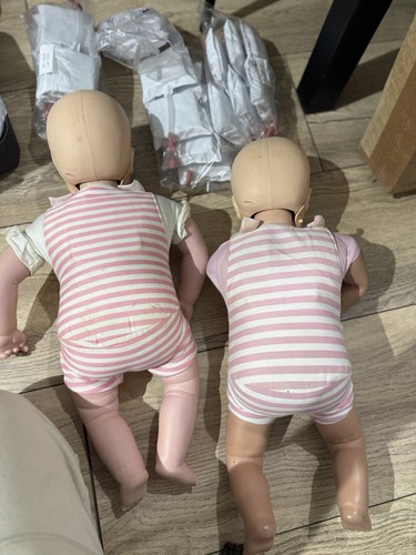 Baby laerdal cpr - , manikins